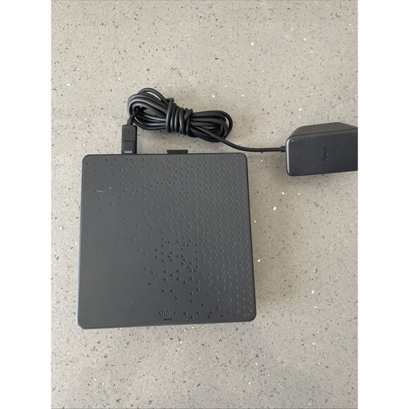 XFINITY Xi6-A, Model AX061AEI steaming TV HDMI cable & Adapter - Picture 1 of 6